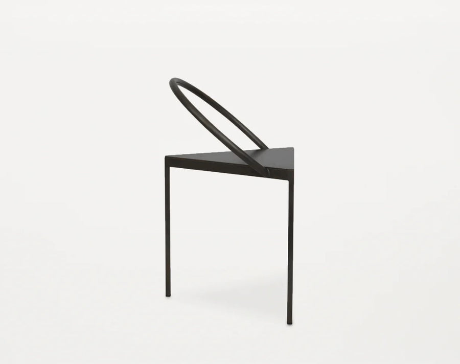 IN-STOCK |Triangolo Chair Black by FRAMA