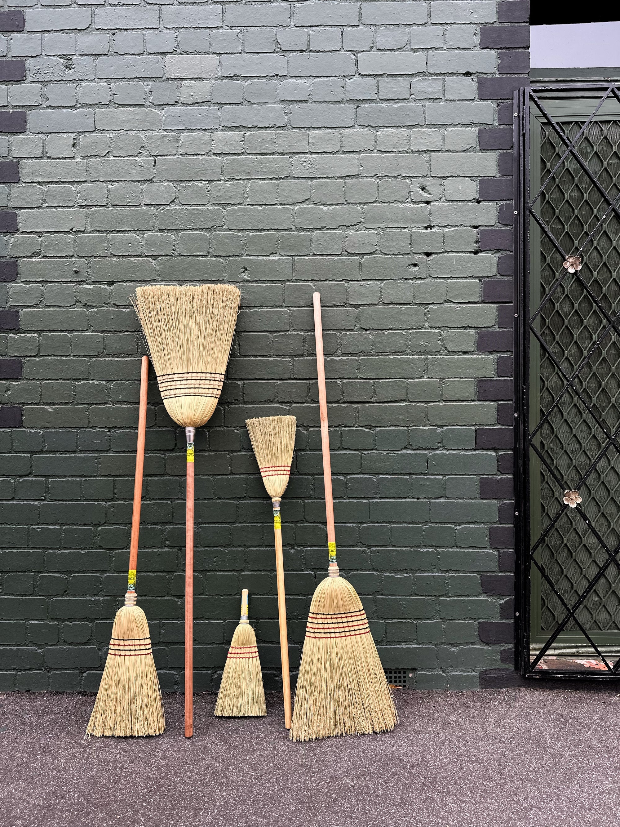 4 Tie Caravan Broom by Tumut Broom Factory