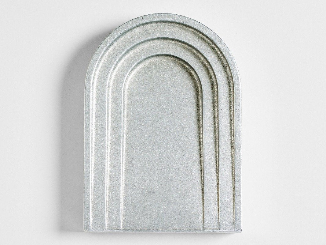 Thoronet Dish Aluminium by Henry Wilson - THE PLANT SOCIETY ONLINE OUTPOST