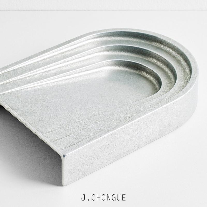 Thoronet Dish Aluminium by Henry Wilson - THE PLANT SOCIETY ONLINE OUTPOST