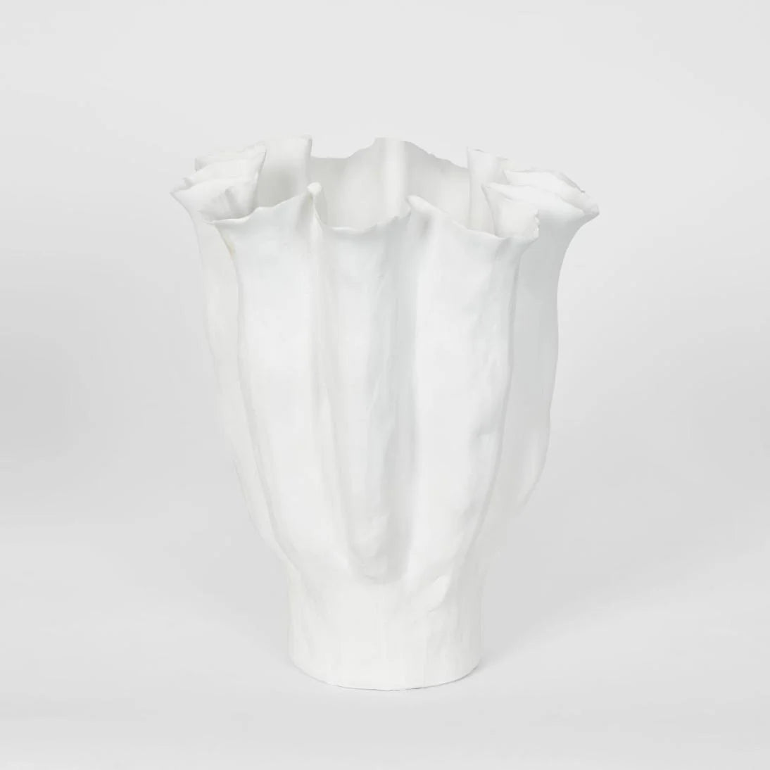Small Axel Vase in White