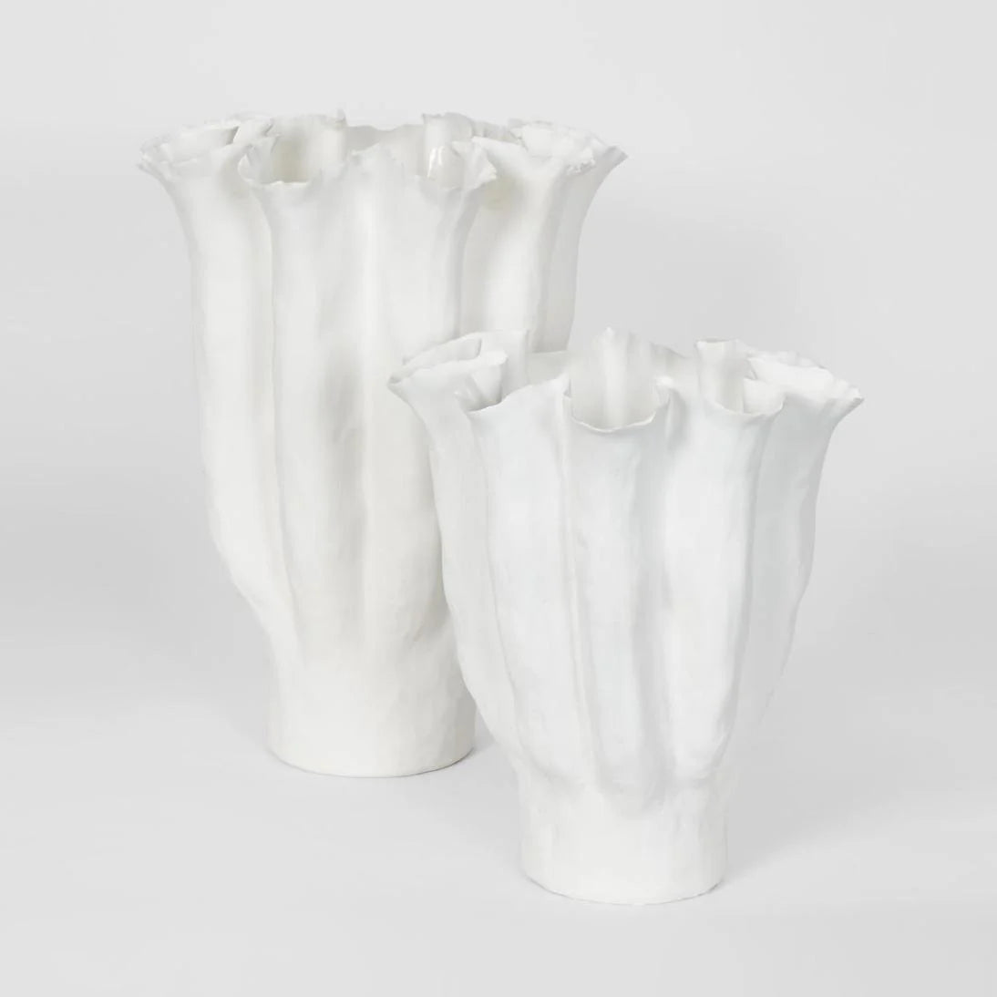 Large Axel Vase in White