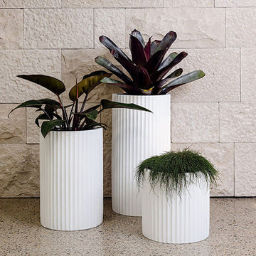 Ribbed Loob Planter in White Lo