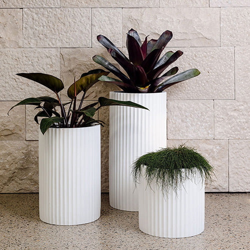 Ribbed Loob Planter in White