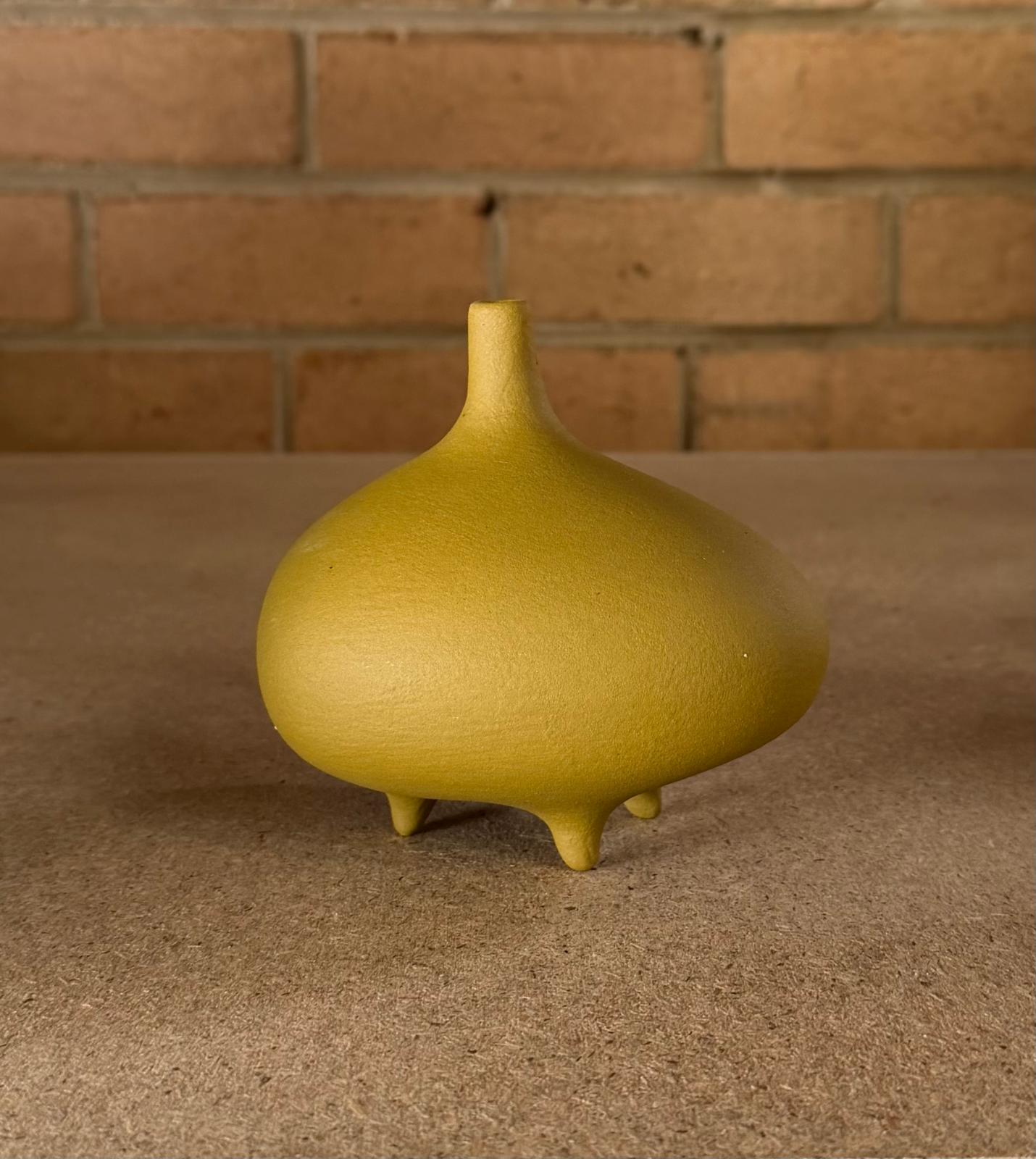 Binter Vase by Buzzby &amp; Fang