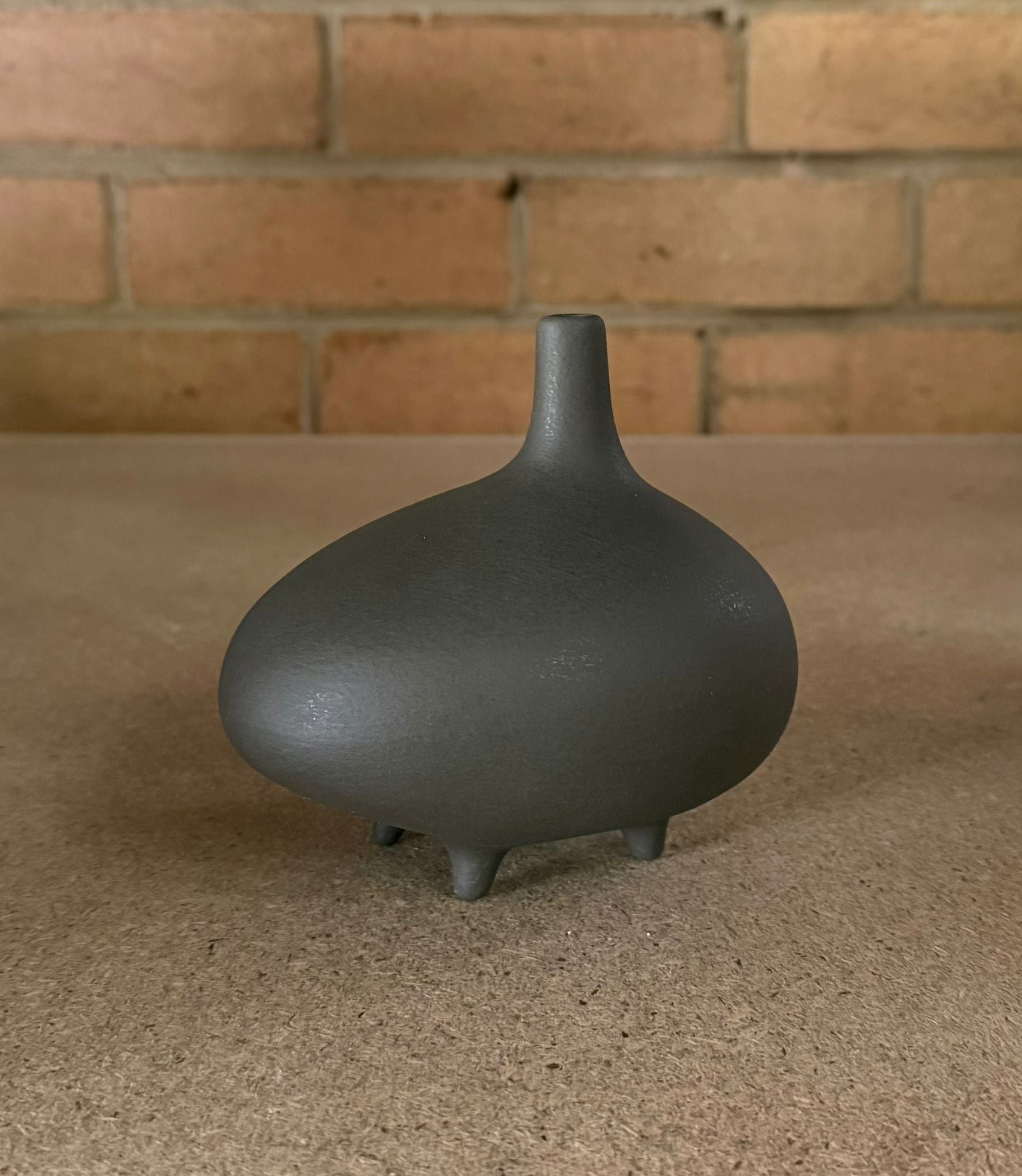 Binter Vase by Buzzby &amp; Fang